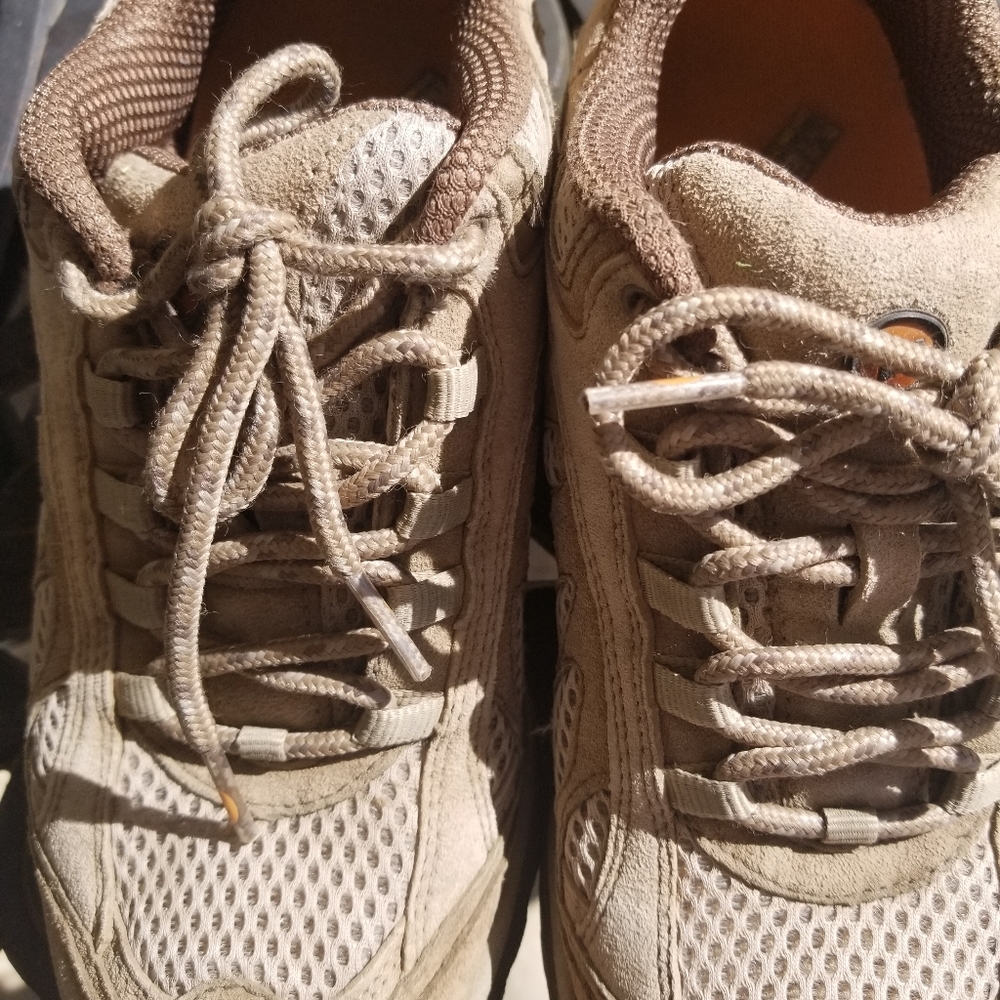 Shoes - Picture 3 of 5